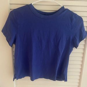 lululemon cropped blue tee